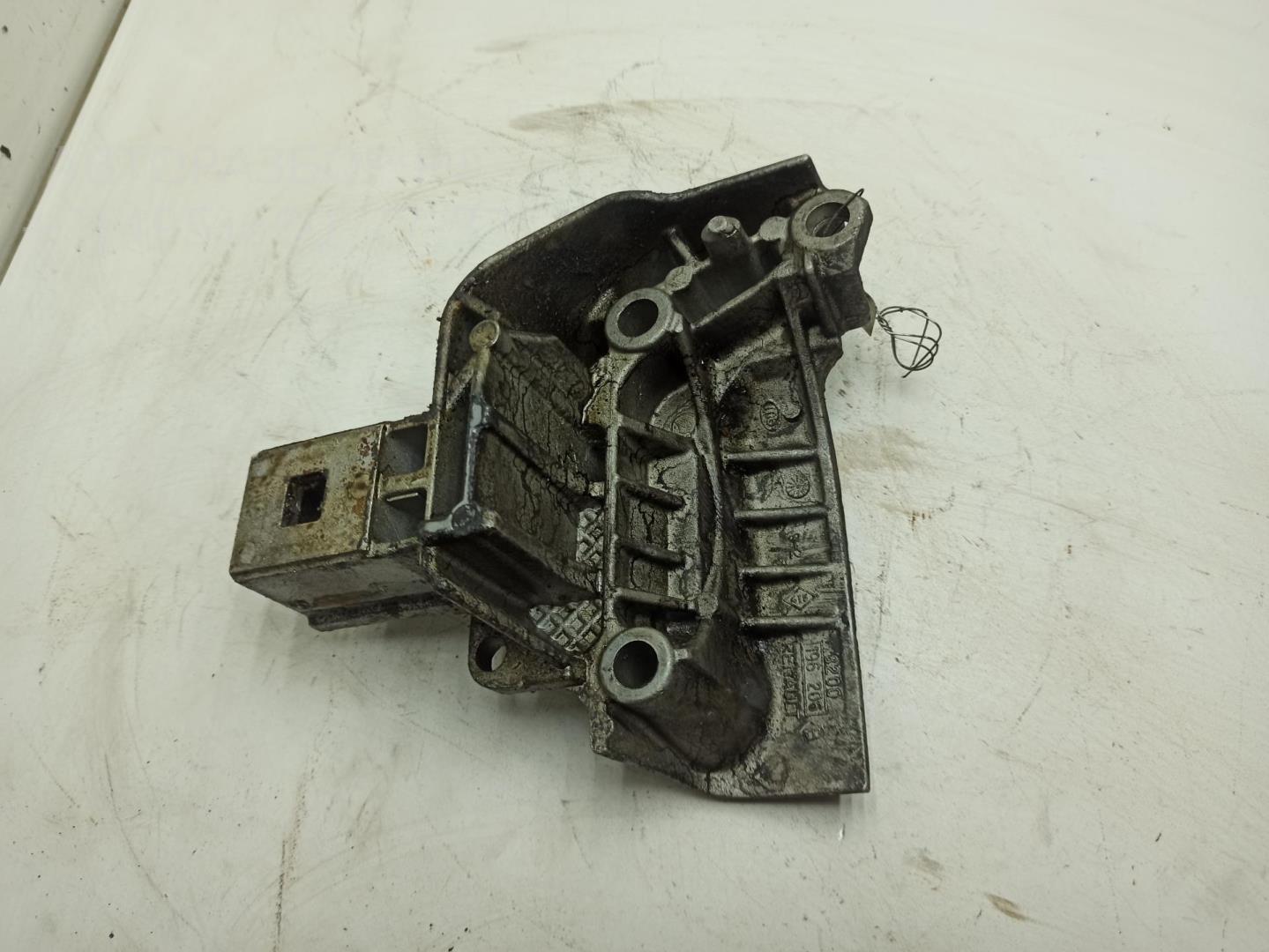 Опора двигателя