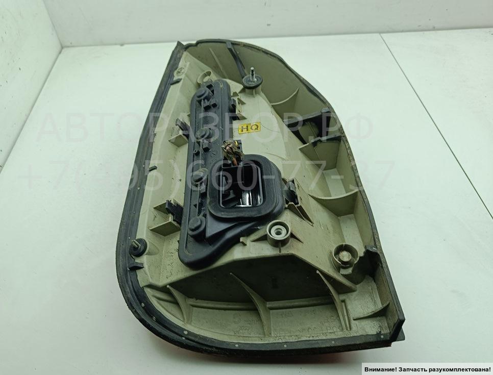 Фонарь задний правый