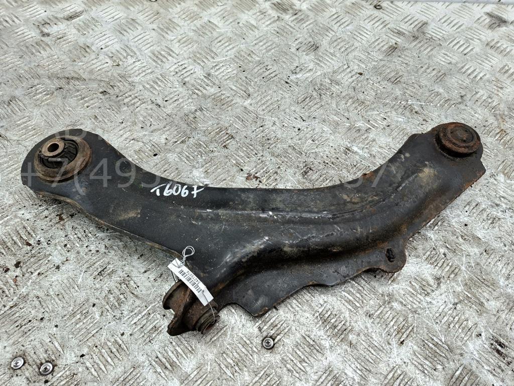 Рычаг передний правый