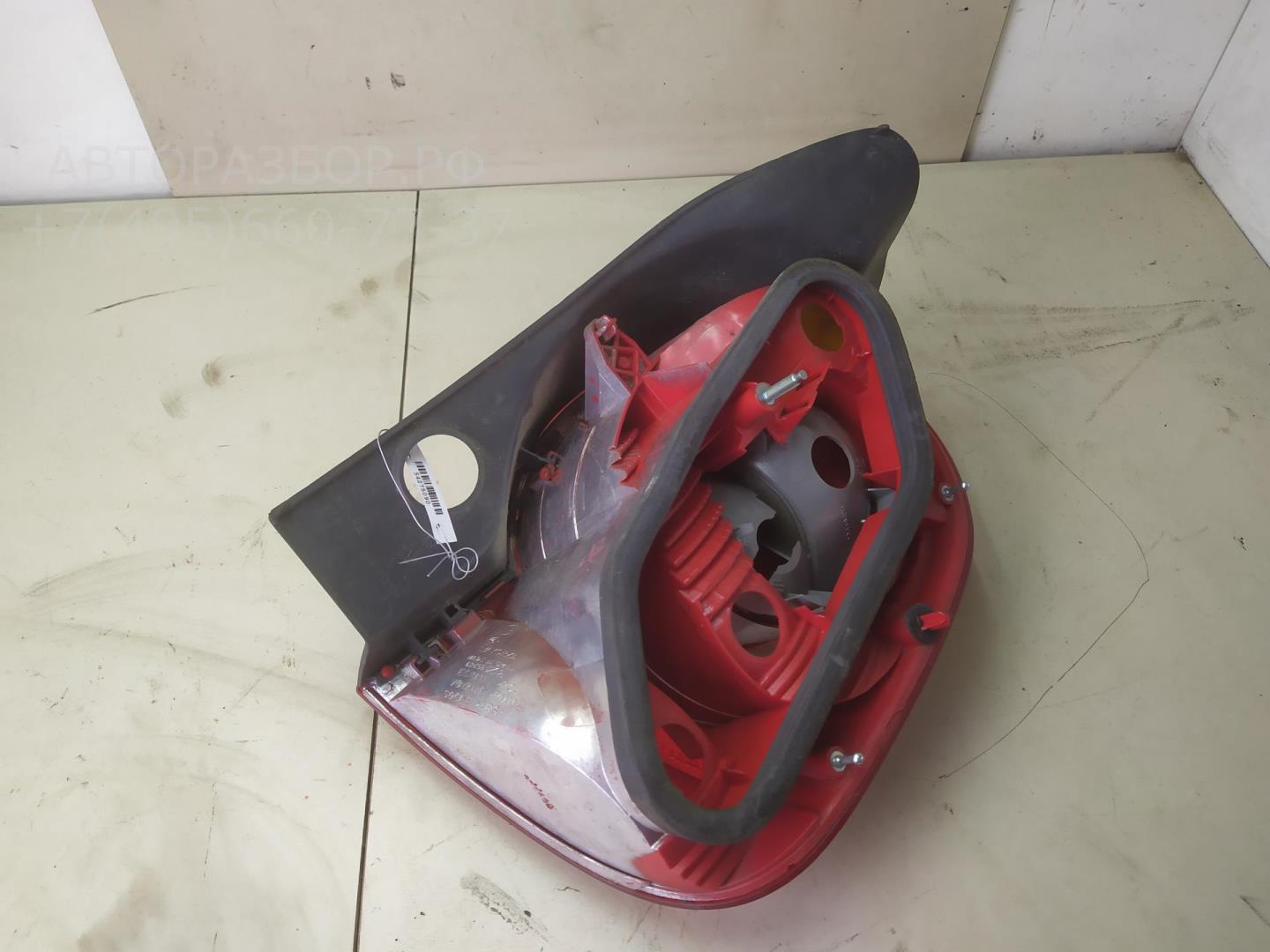 Фонарь задний левый