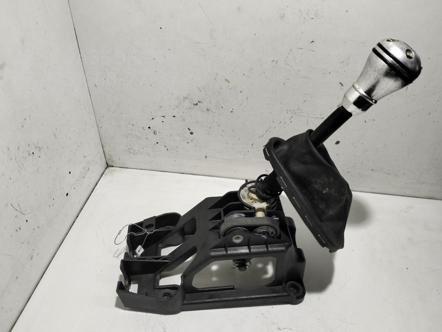 Кулиса МКПП / АКПП