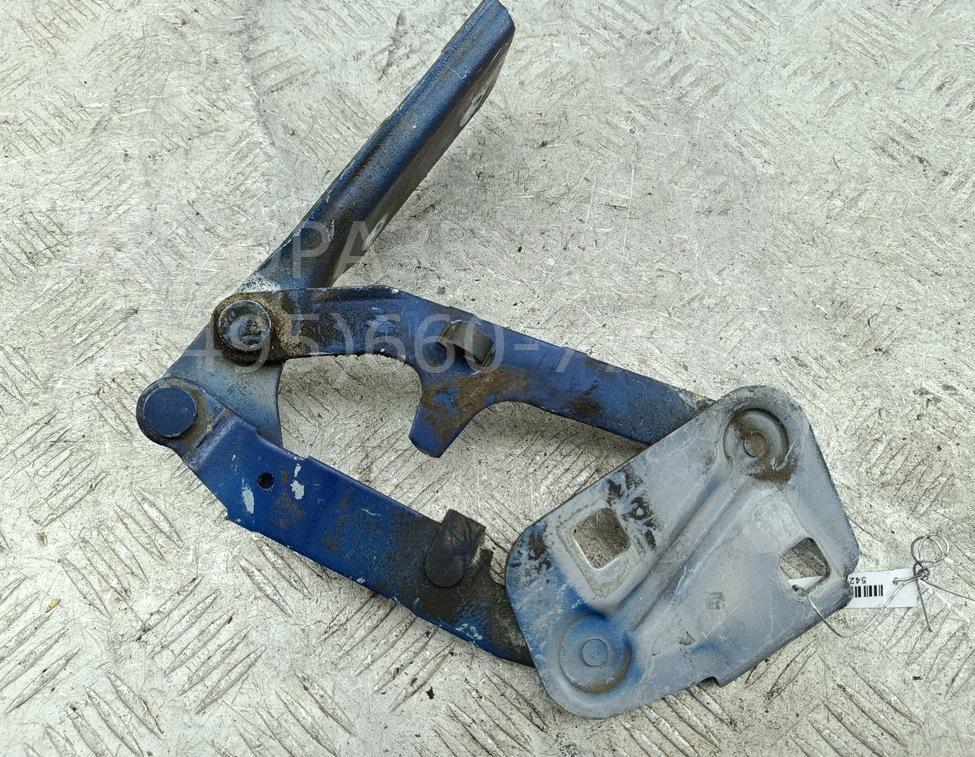 Петля капота правая