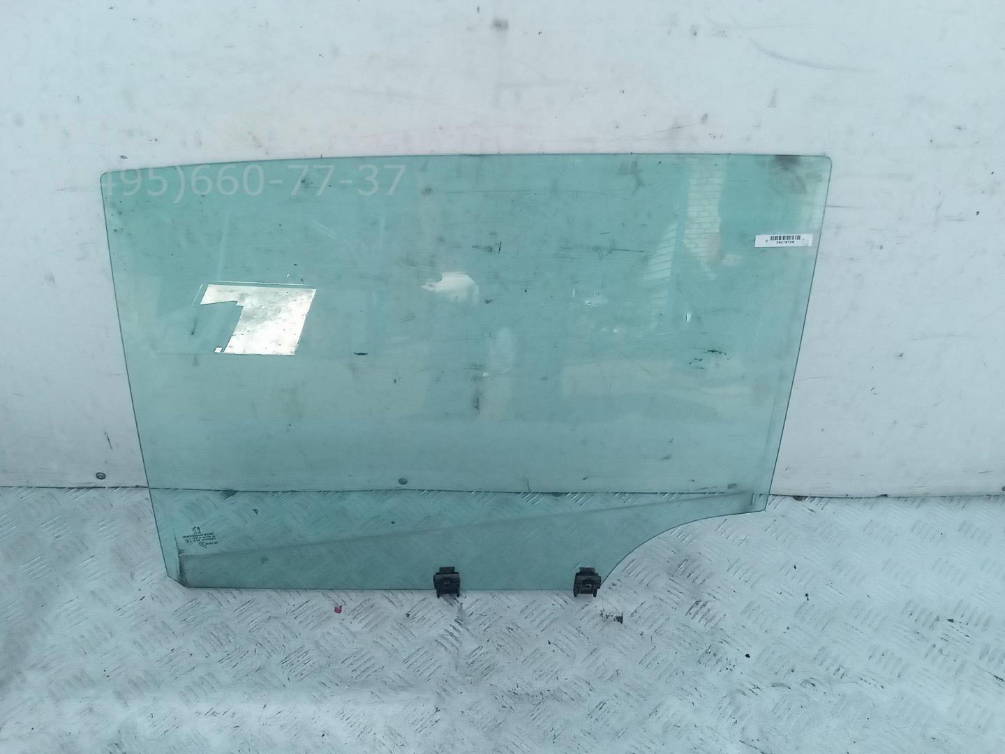 Стекло двери задней левой