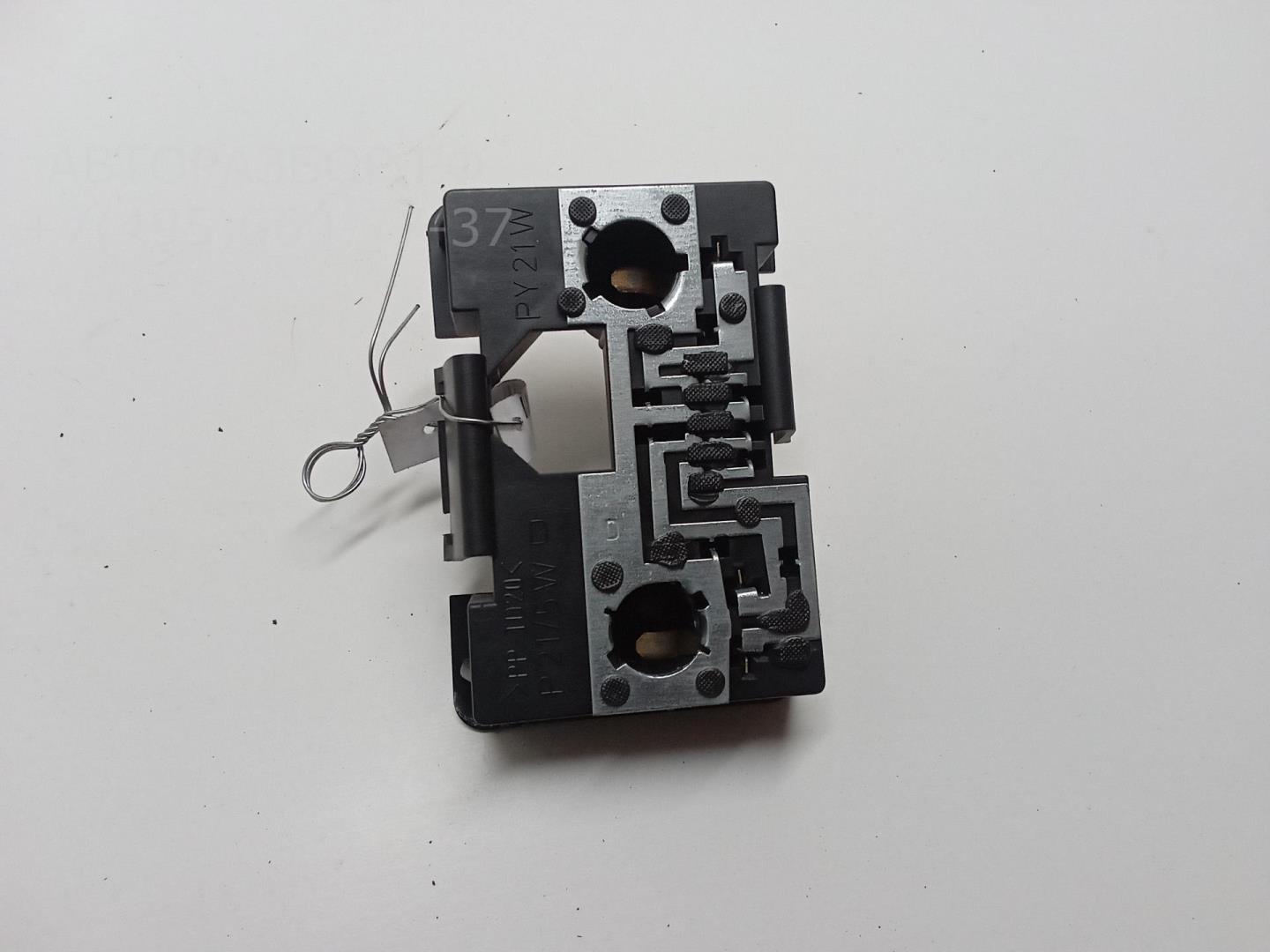 Плата заднего фонаря правого