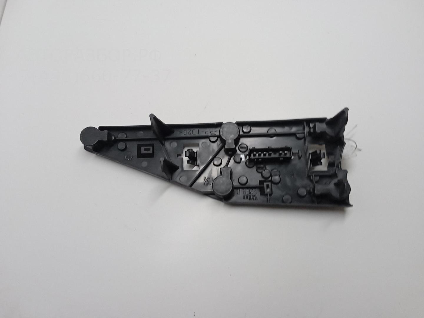 Плата заднего фонаря правого