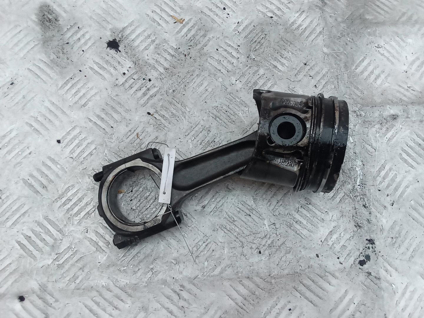 Поршень с шатуном