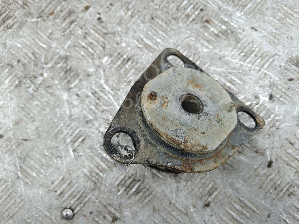 Кронштейн (сопут. товар)