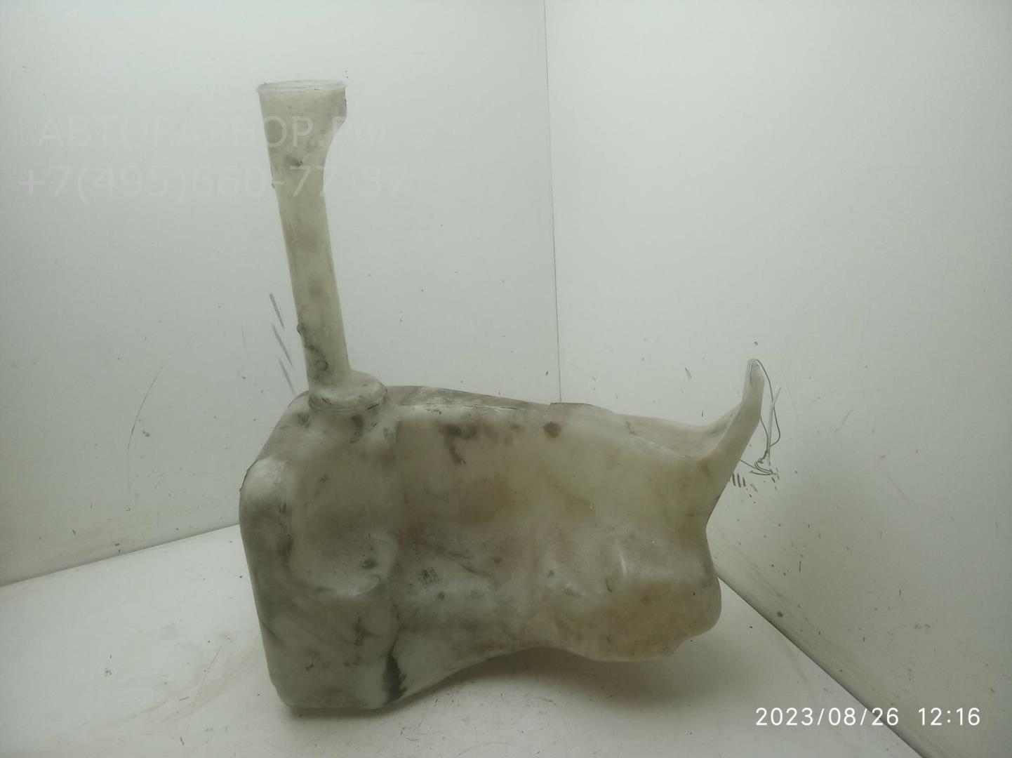 Бачок омывателя лобового стекла