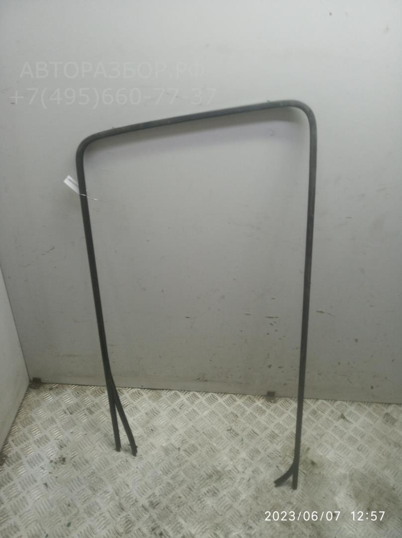 Накладка стекла переднего левого