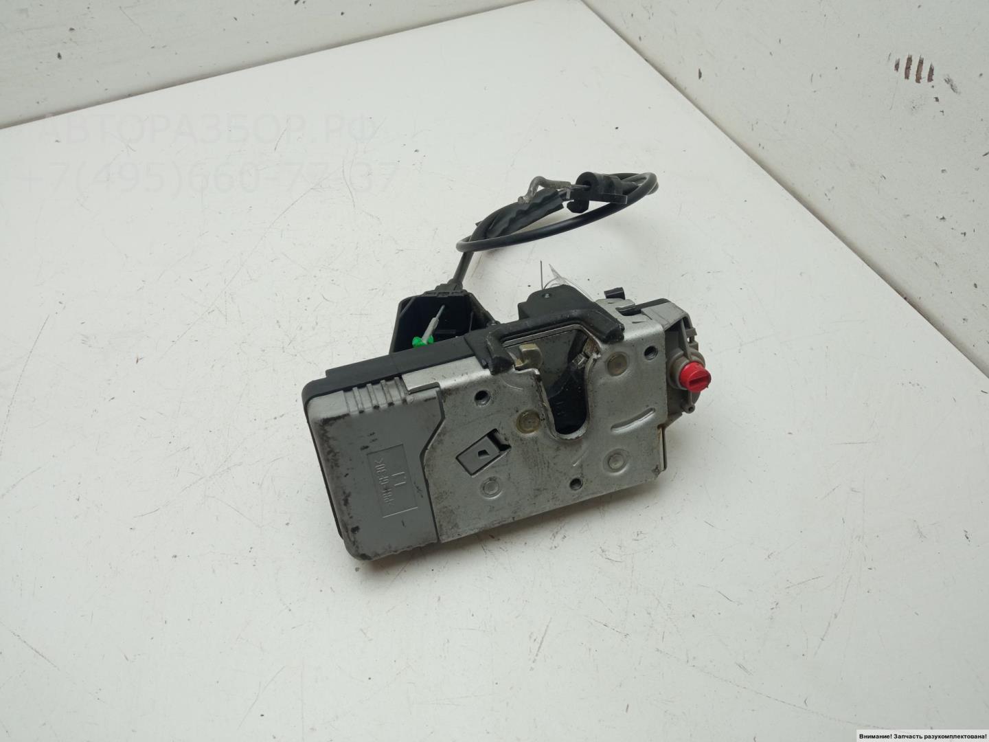 Замок двери задней левой