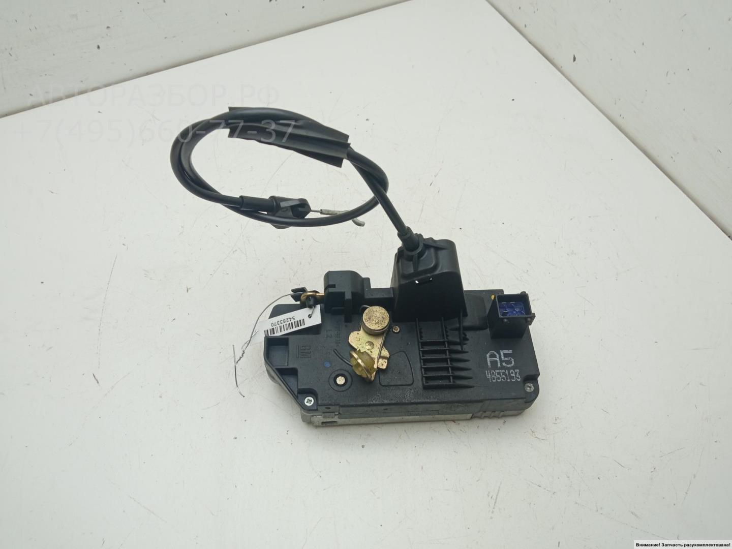 Замок двери задней левой