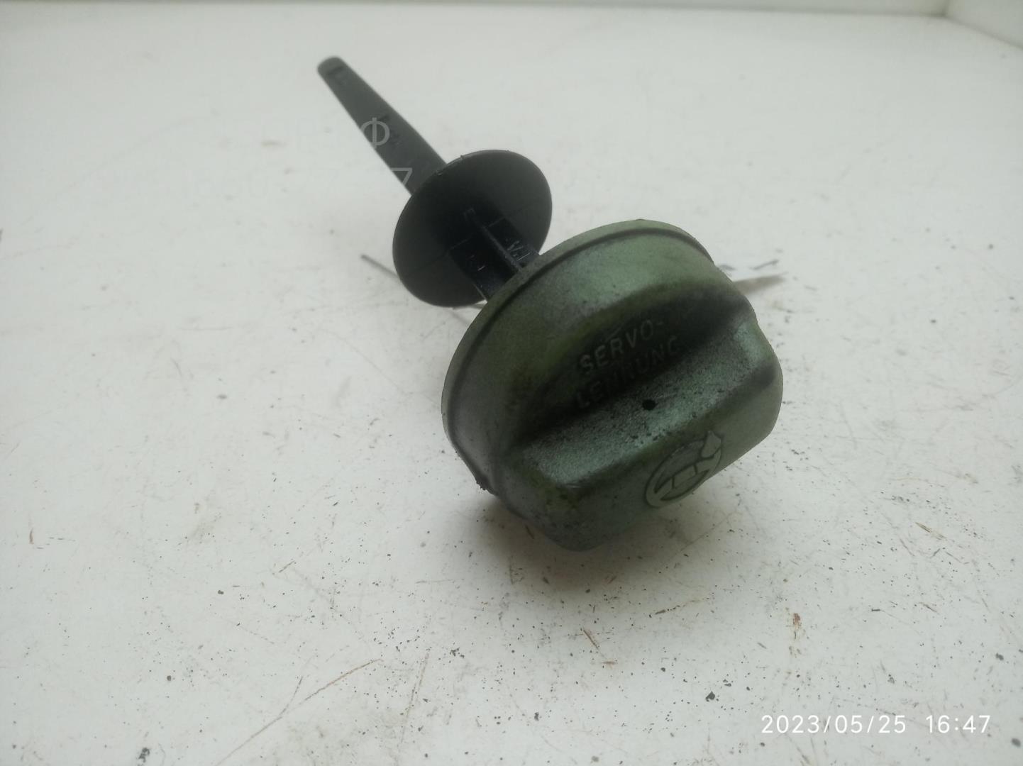 Крышка бачка ГУР