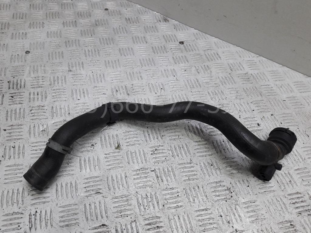 Патрубок радиатора