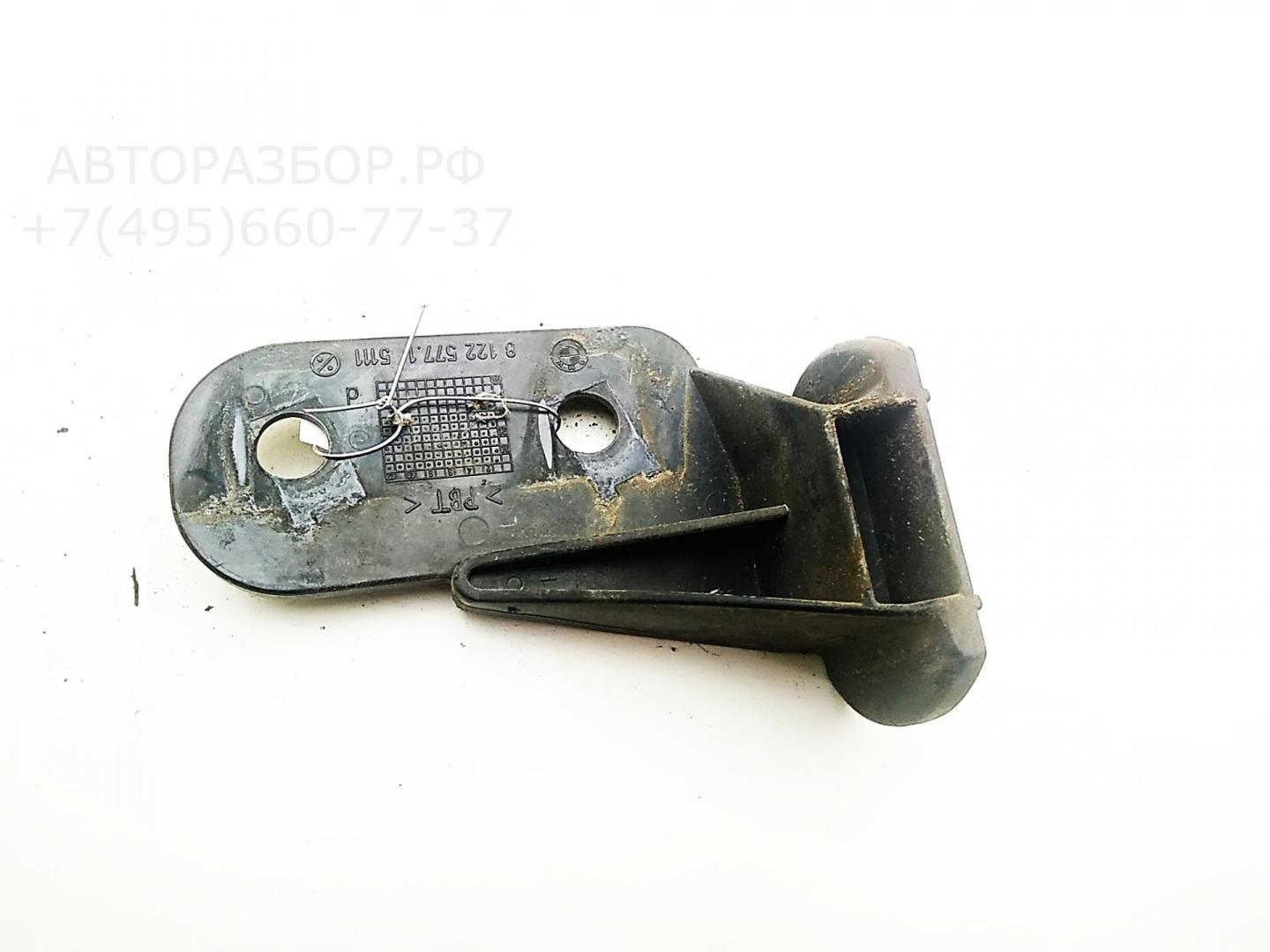 Кронштейн переднего бампера левый