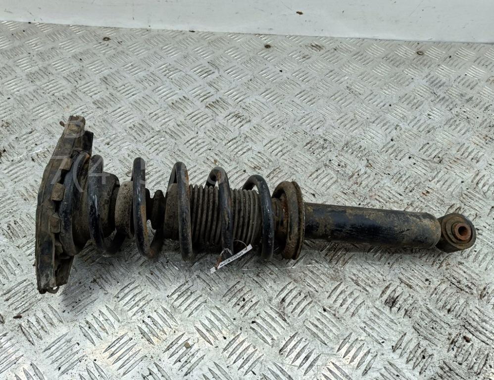 Амортизатор задний правый