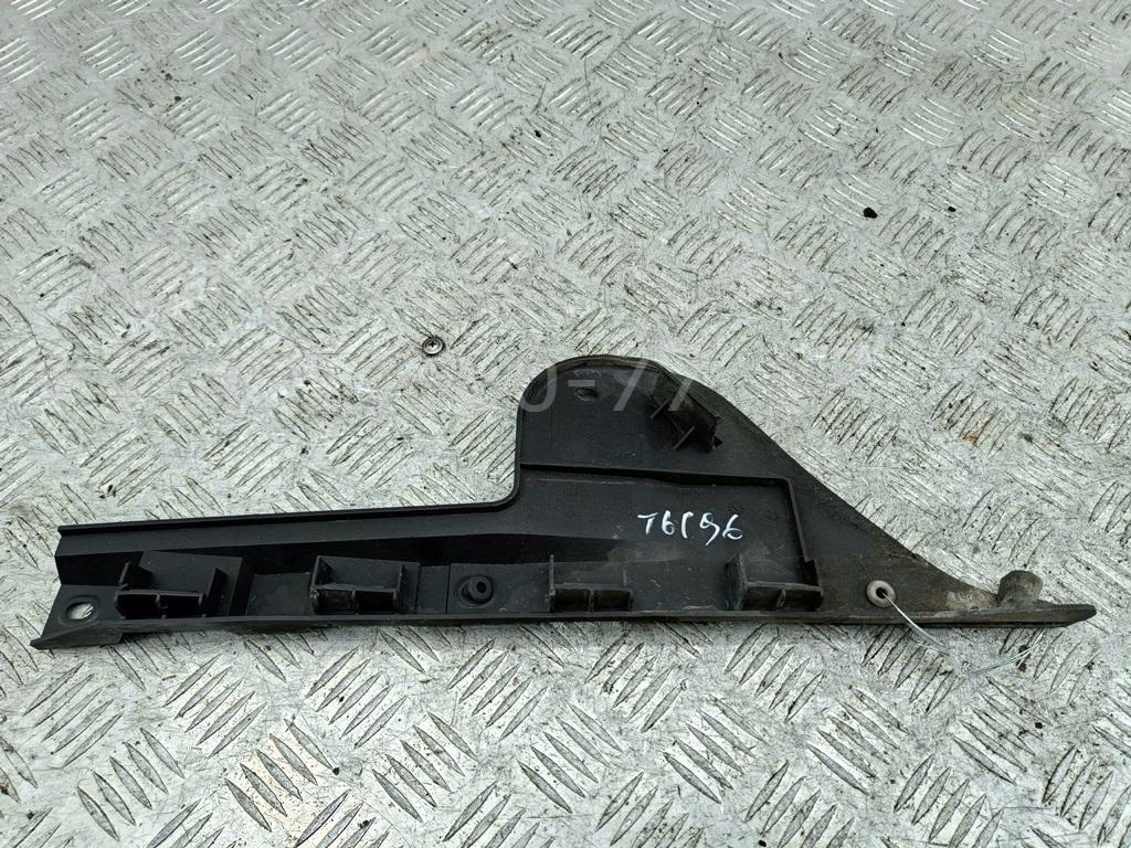 Кронштейн заднего бампера