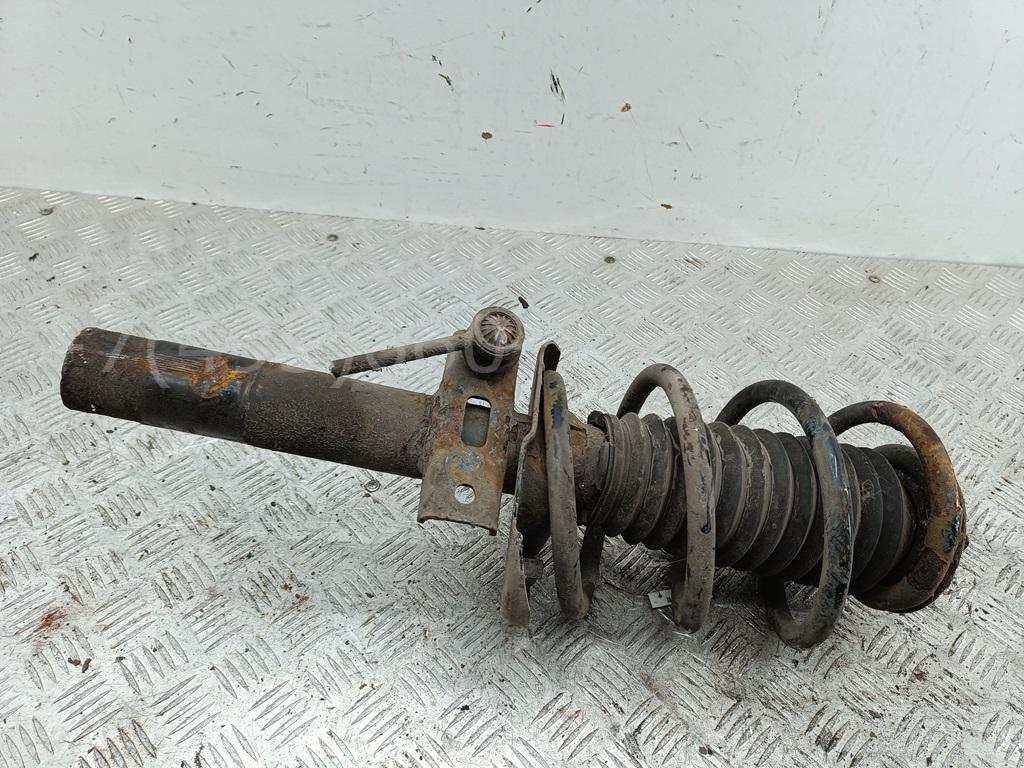 Амортизатор передний правый