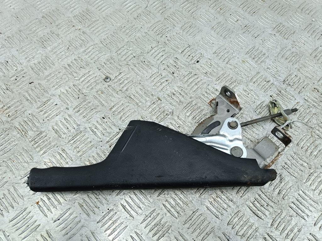 Рычаг стояночного тормоза