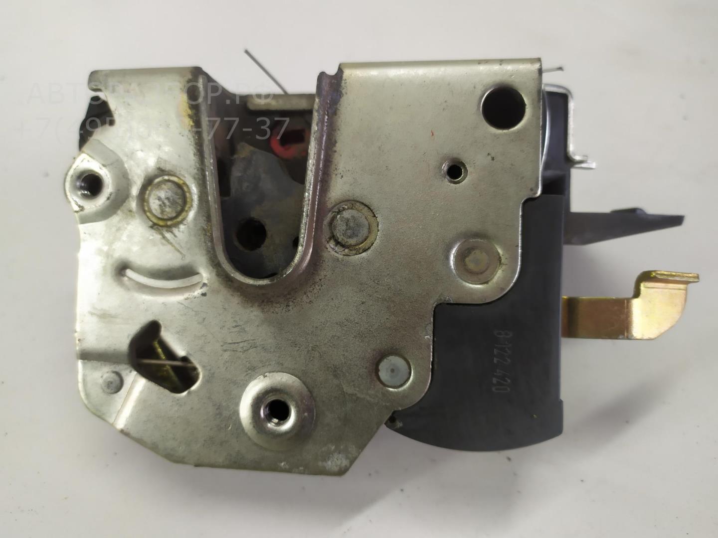 Замок двери задней правой