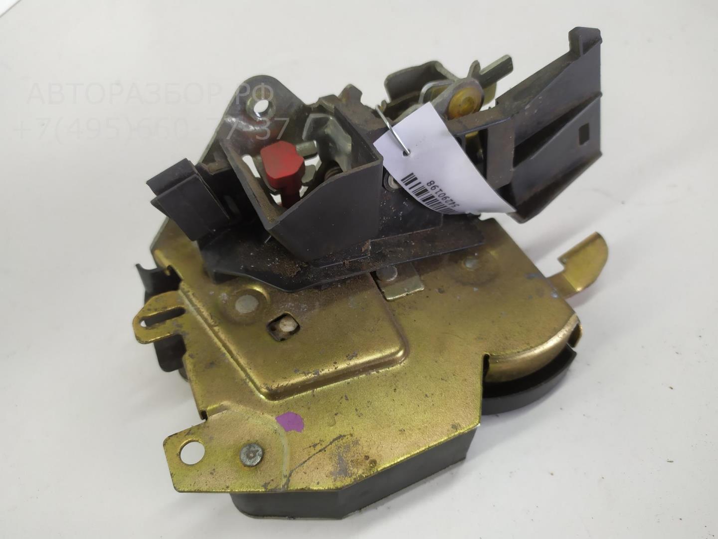 Замок двери задней левой