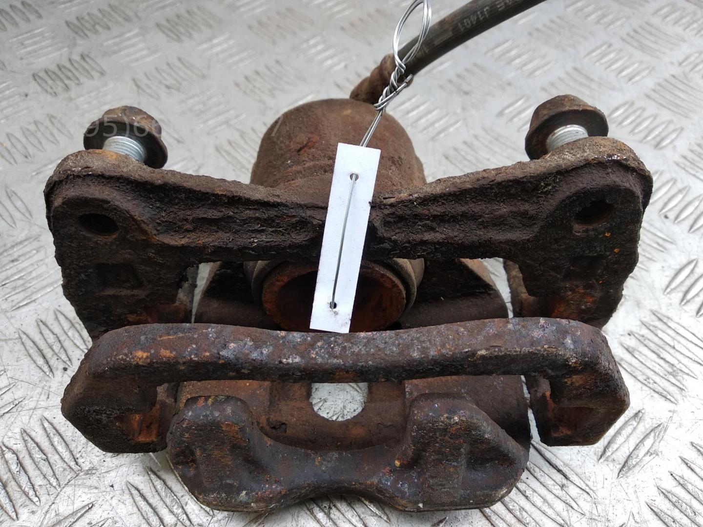 Суппорт передний правый