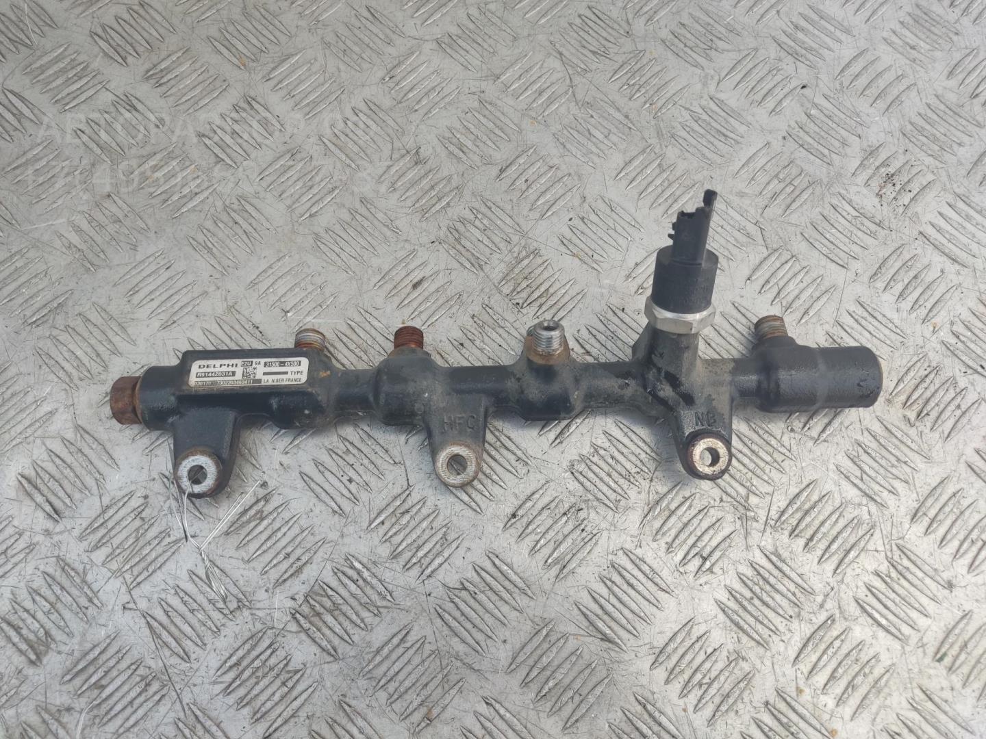 Рейка топливная (рампа)