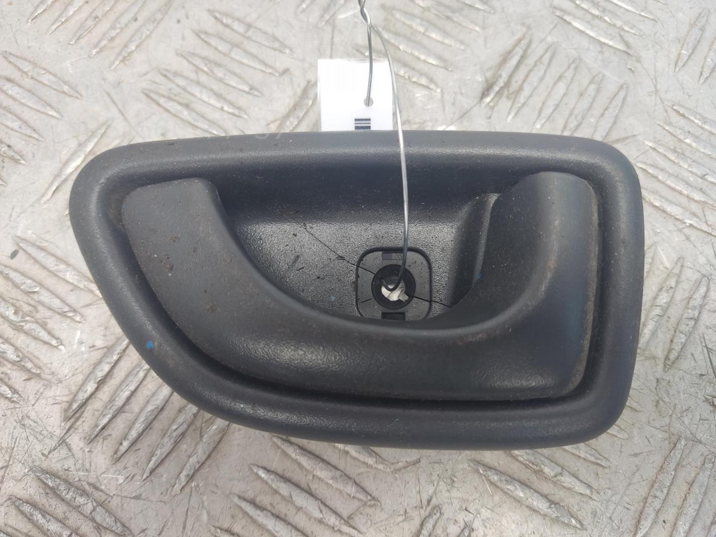 Ручка двери задней внутренняя правая