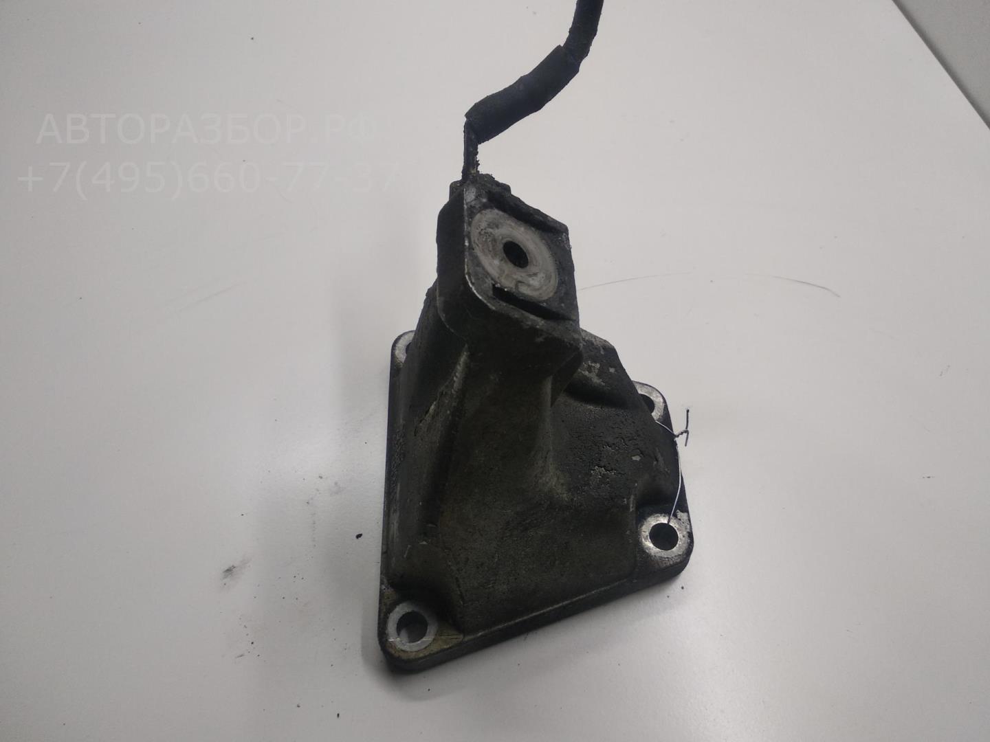 Опора двигателя