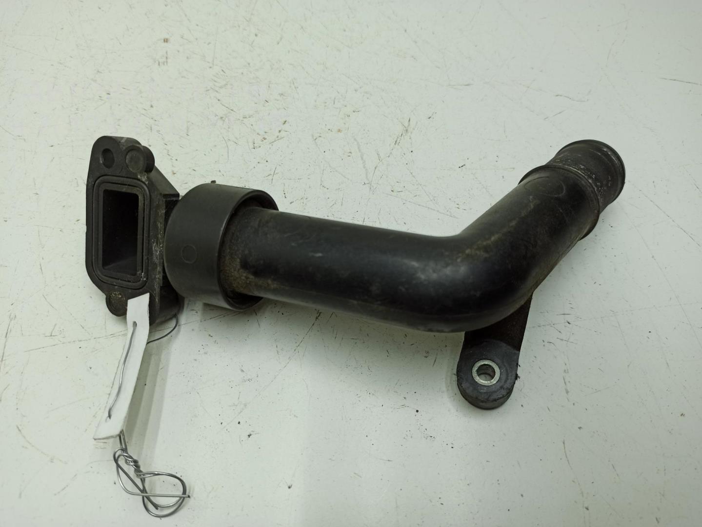 Трубка системы охлаждения