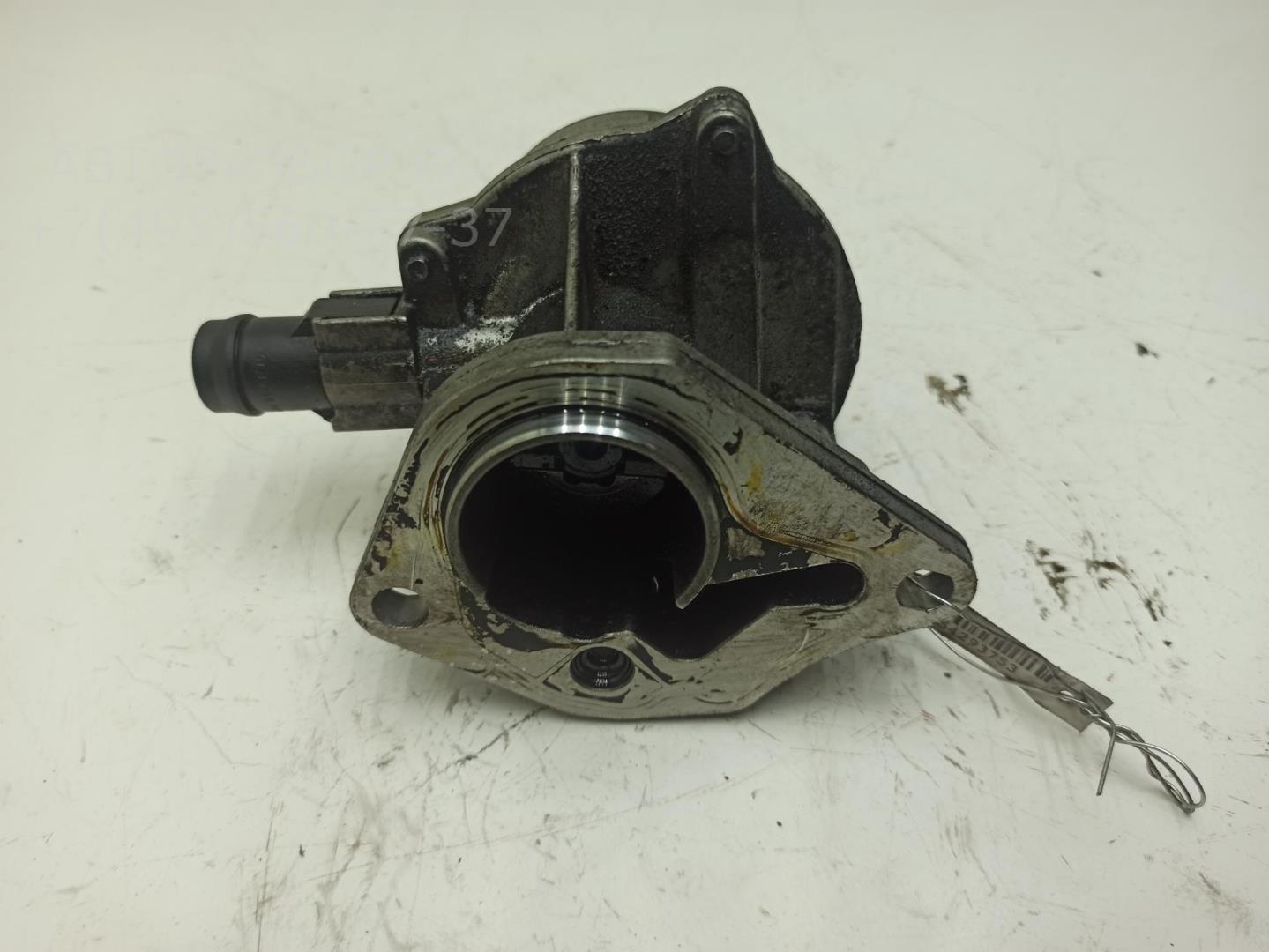 Насос вакуумный