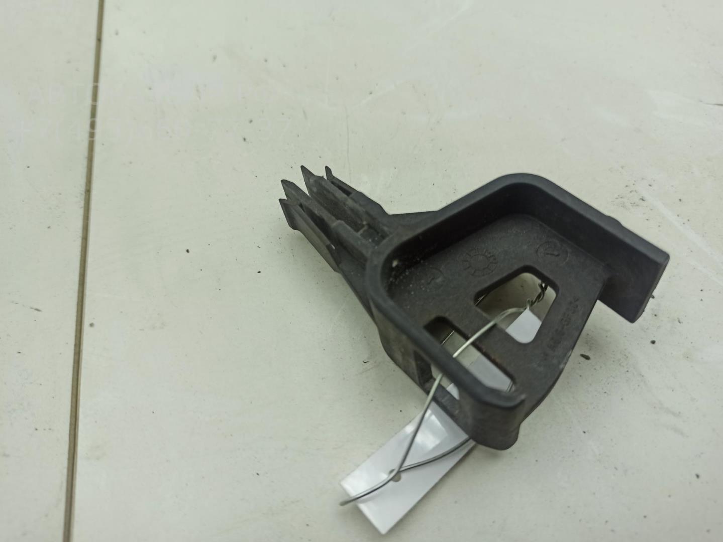 Кронштейн радиатора