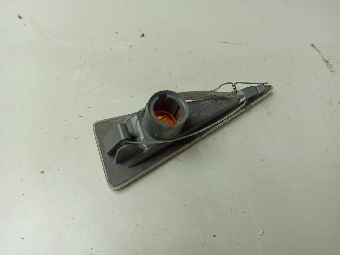 Указатель поворота левый