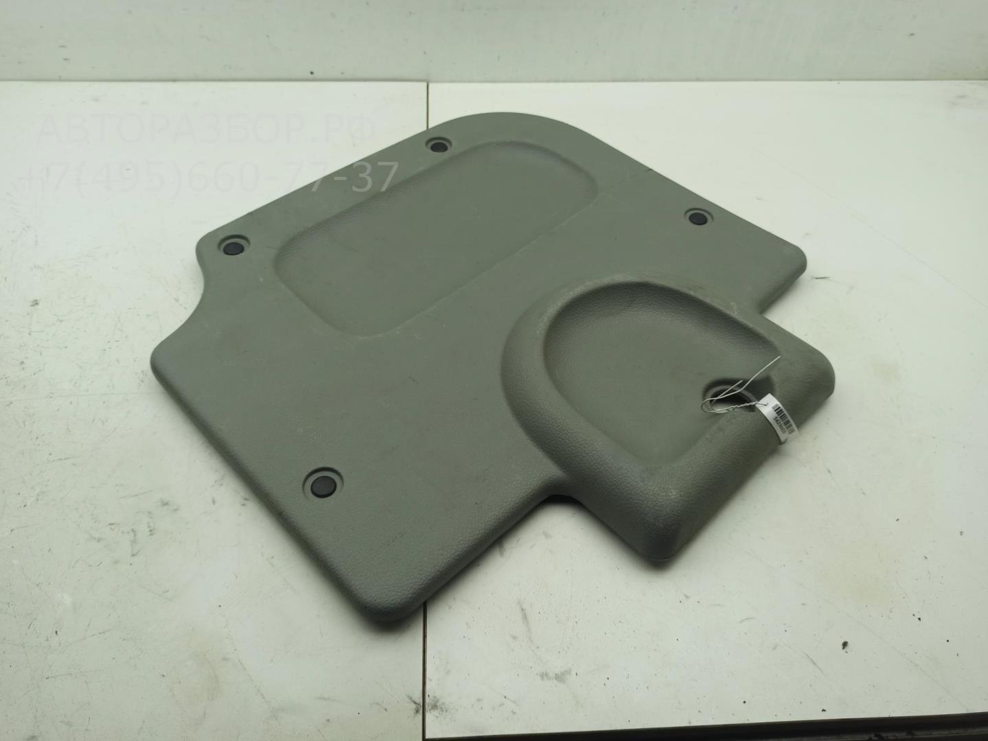 Обшивка двери задней правой