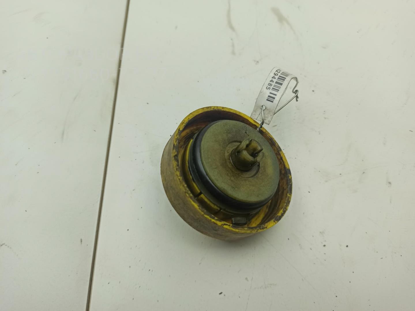 Крышка маслозаливной горловины