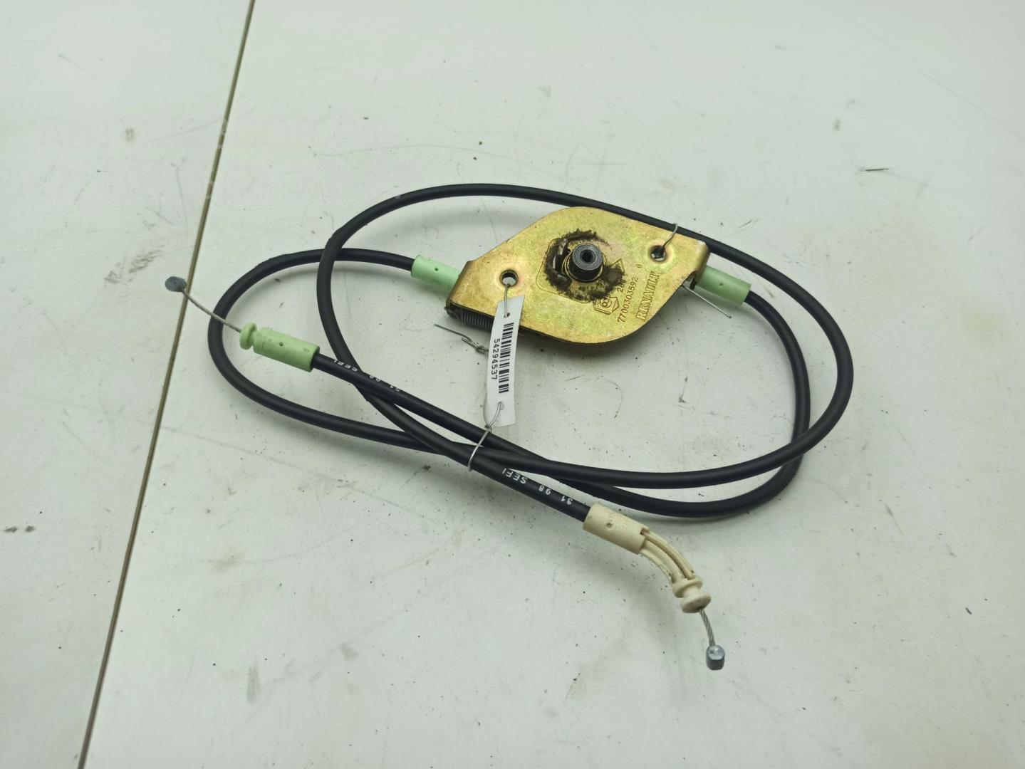 Трос открывания багажника