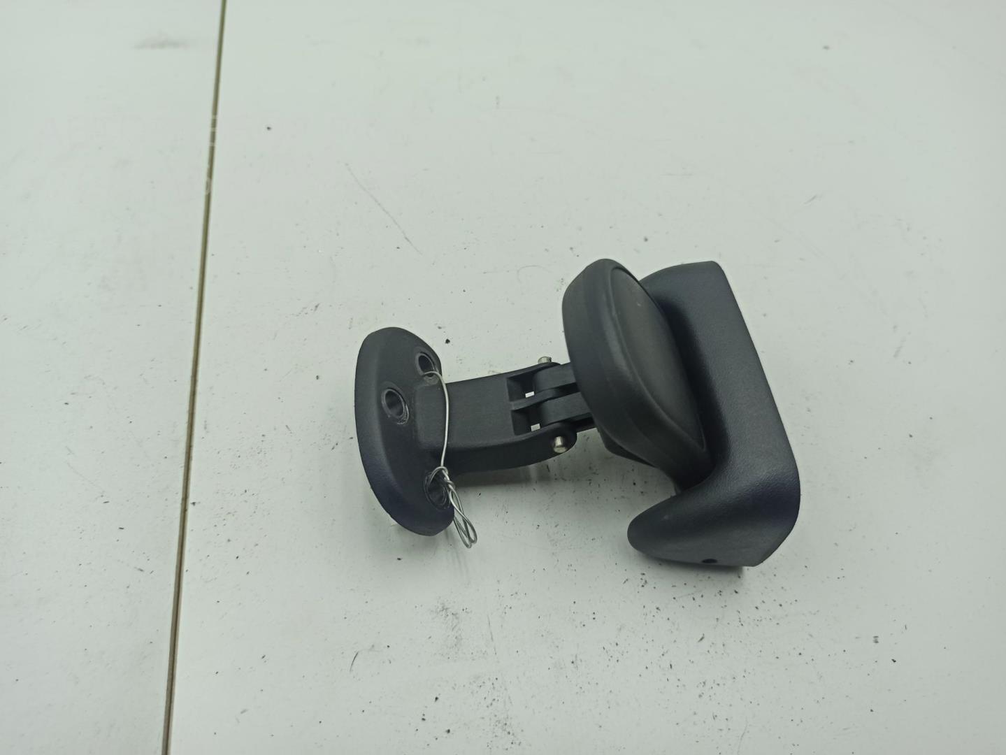 Ручка двери задней внутренняя левая