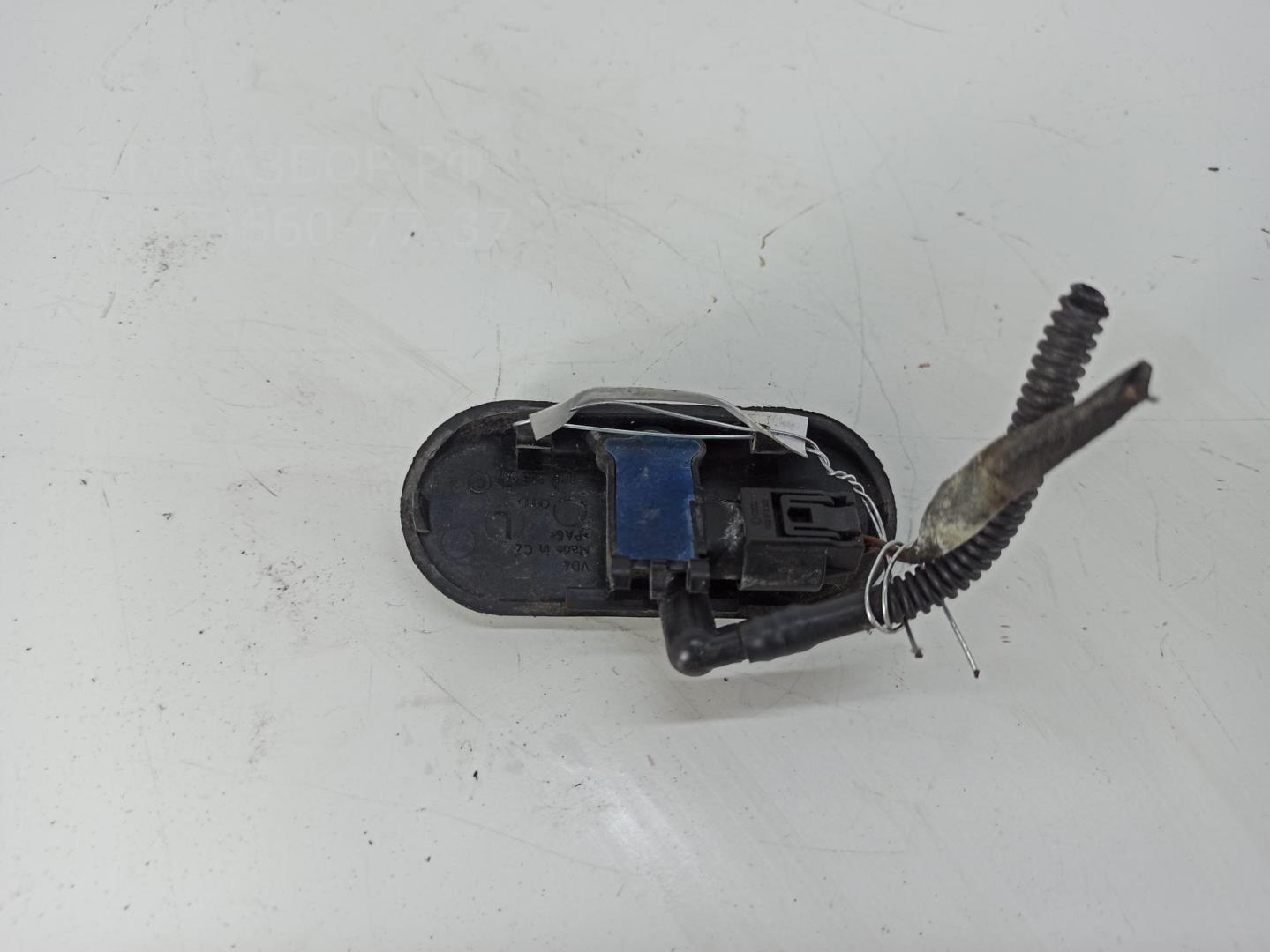 Форсунка омывателя лобового стекла