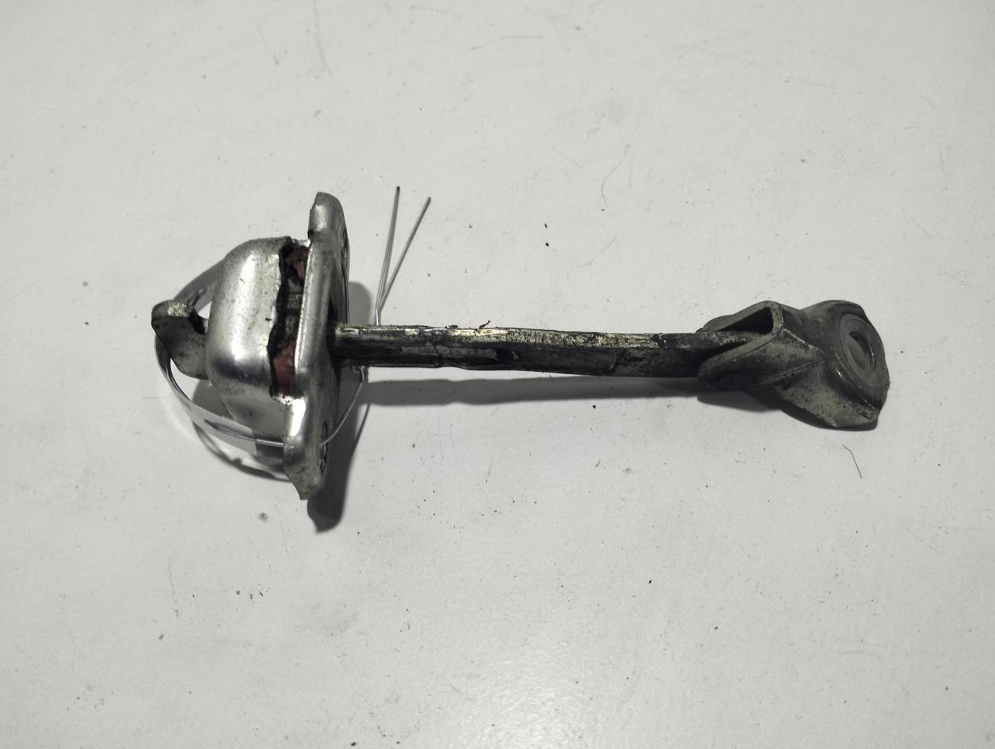 Ограничитель двери