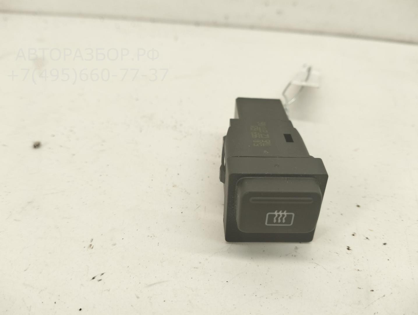 Кнопка обогрева заднего стекла