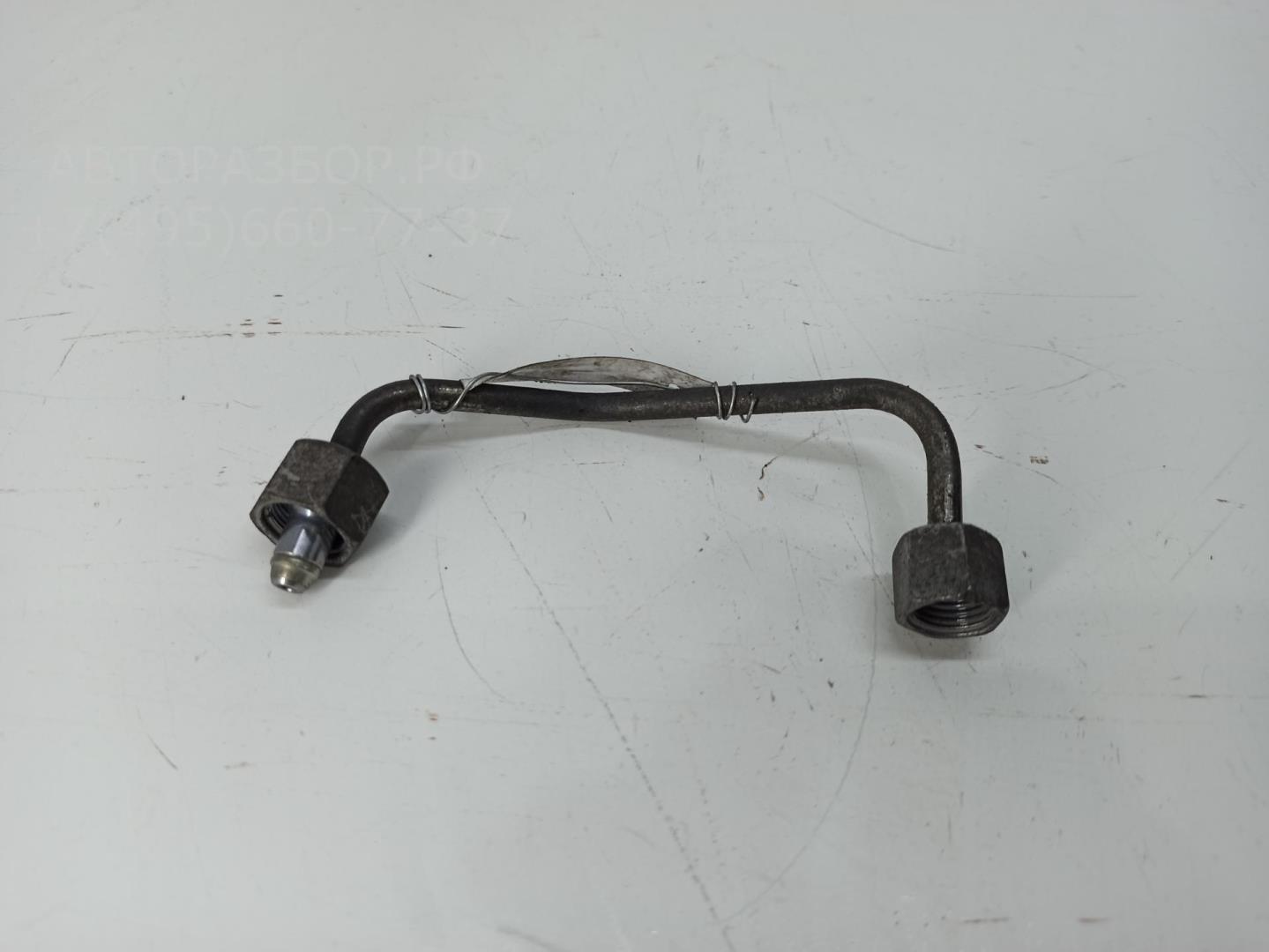 Трубка топливная