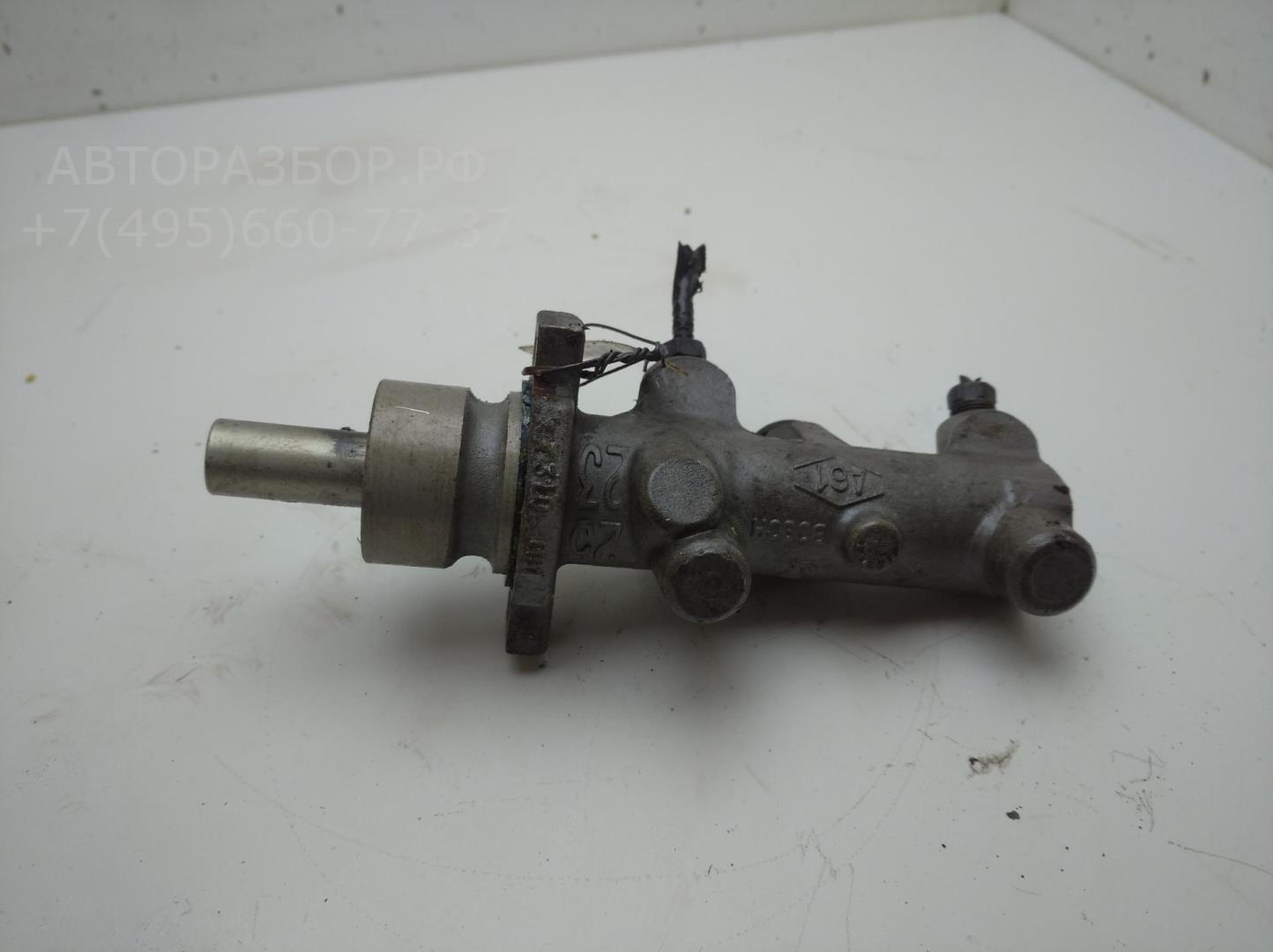 Цилиндр тормозной главный