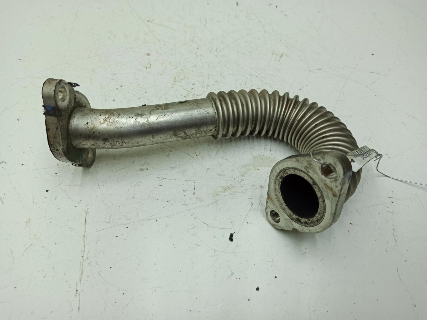 Трубка картерных газов