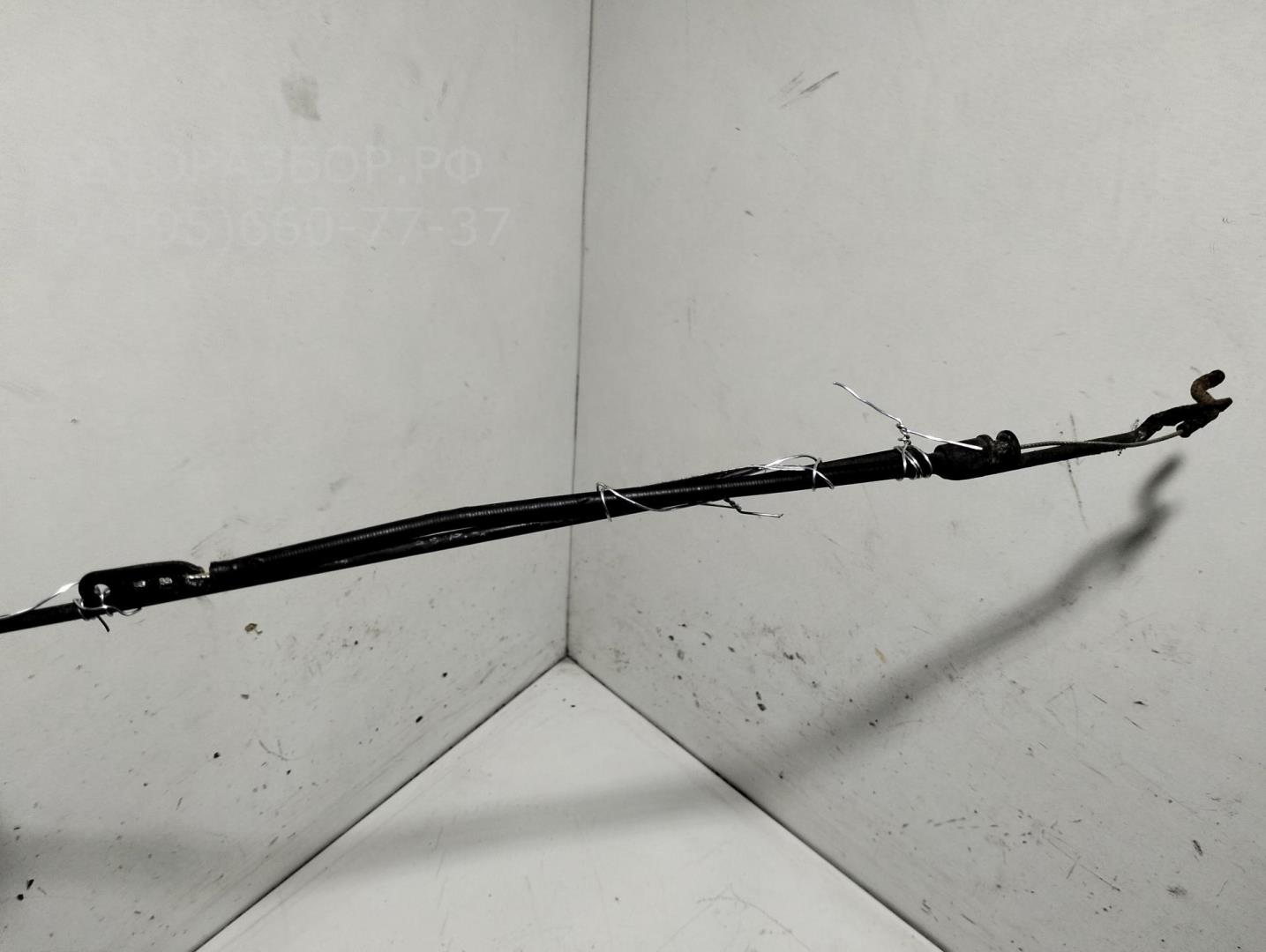 Трос открывания капота