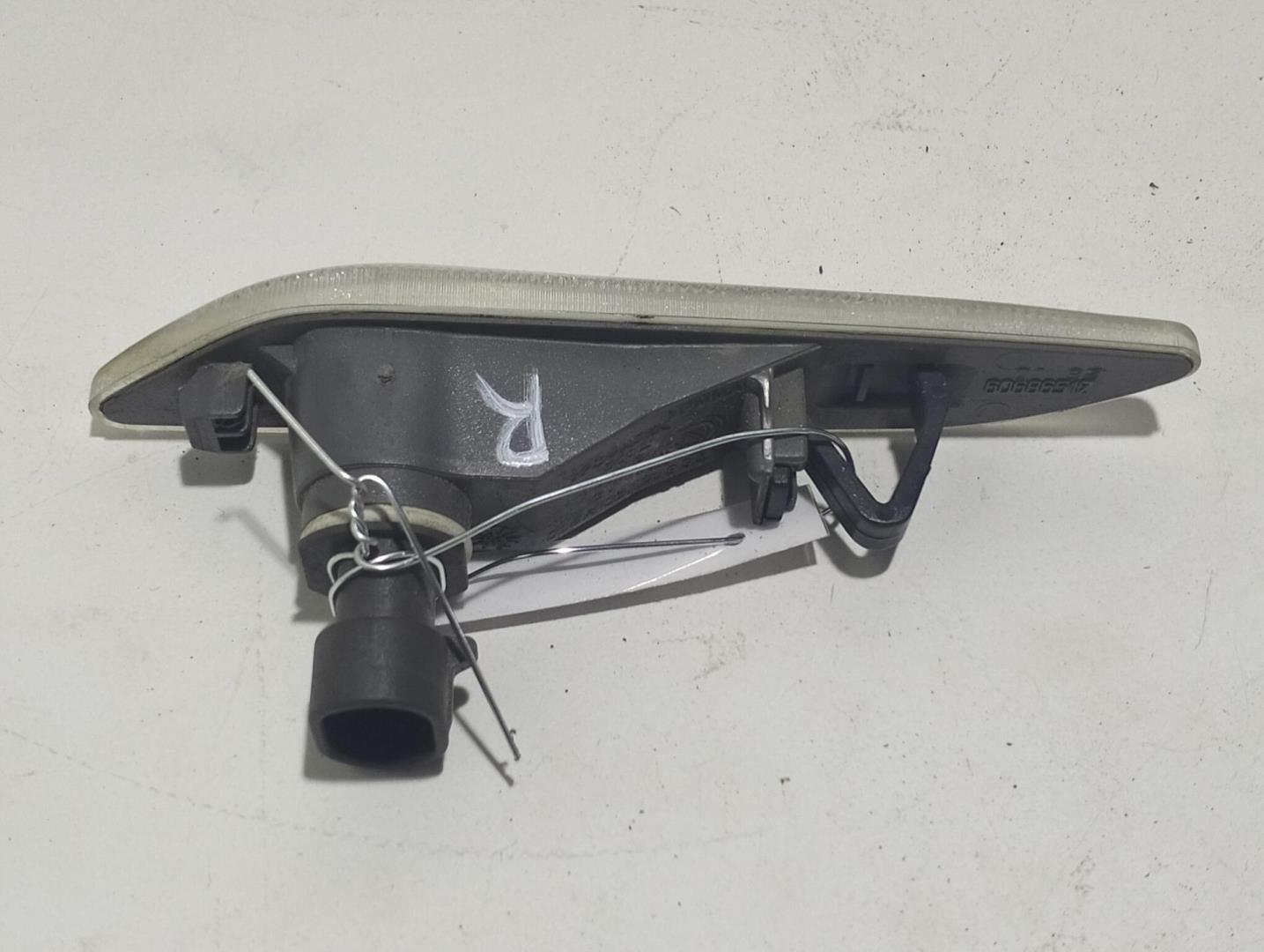 Указатель поворота правый