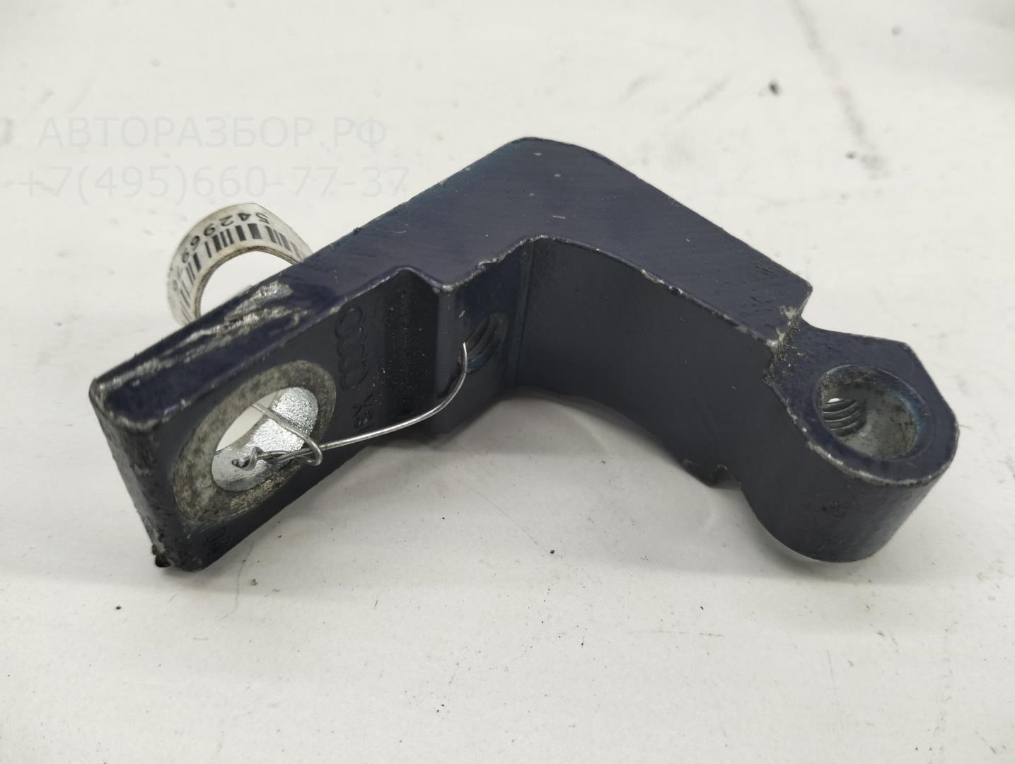 Петля двери