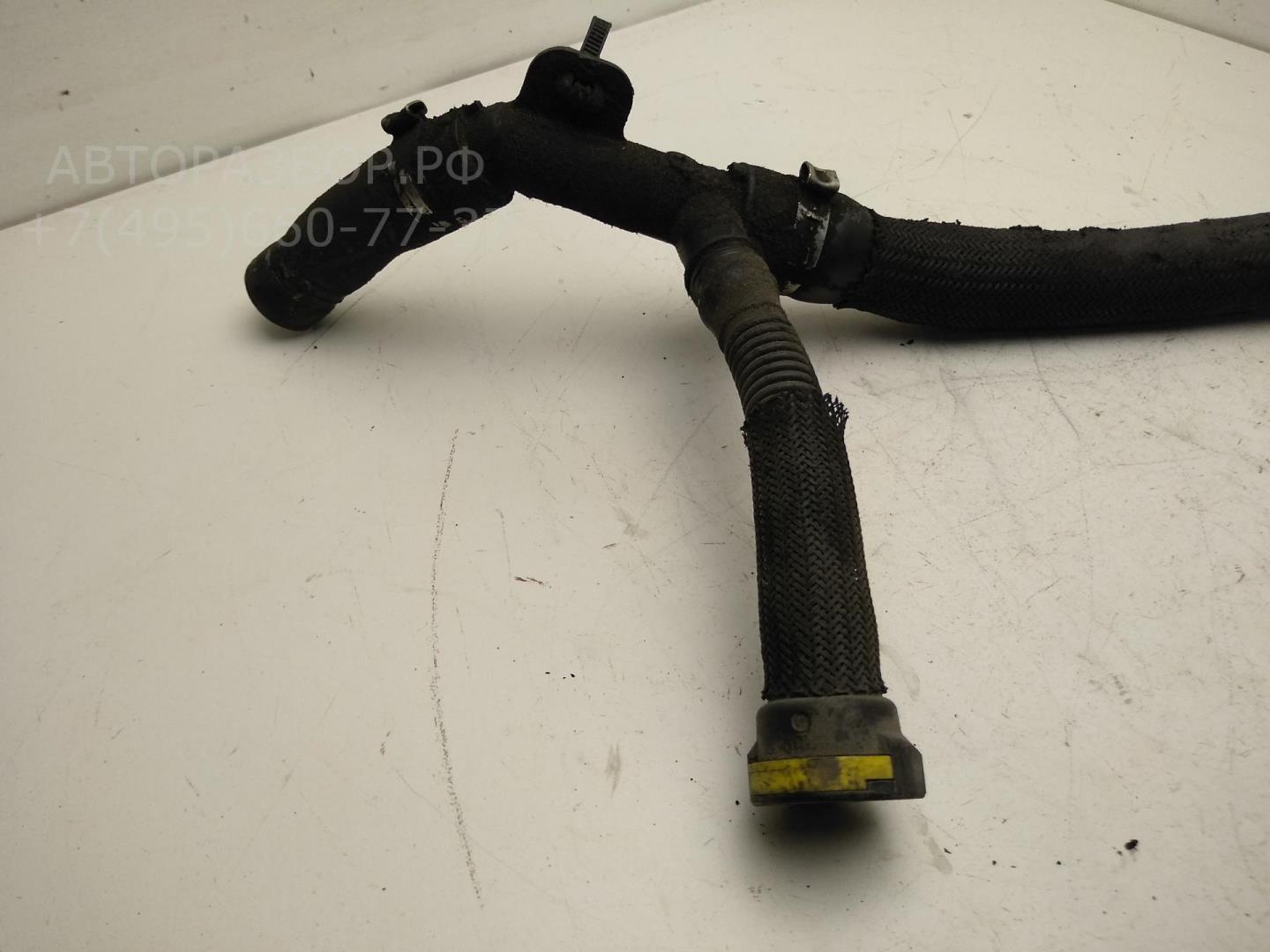 Маслозаливная горловина