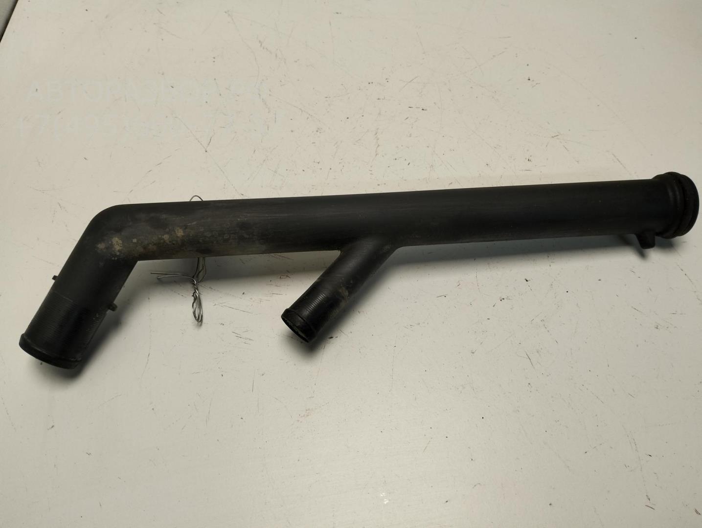 Трубка системы охлаждения