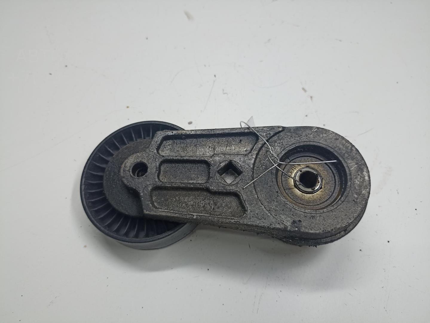 Механизм натяжения ремня ГРМ