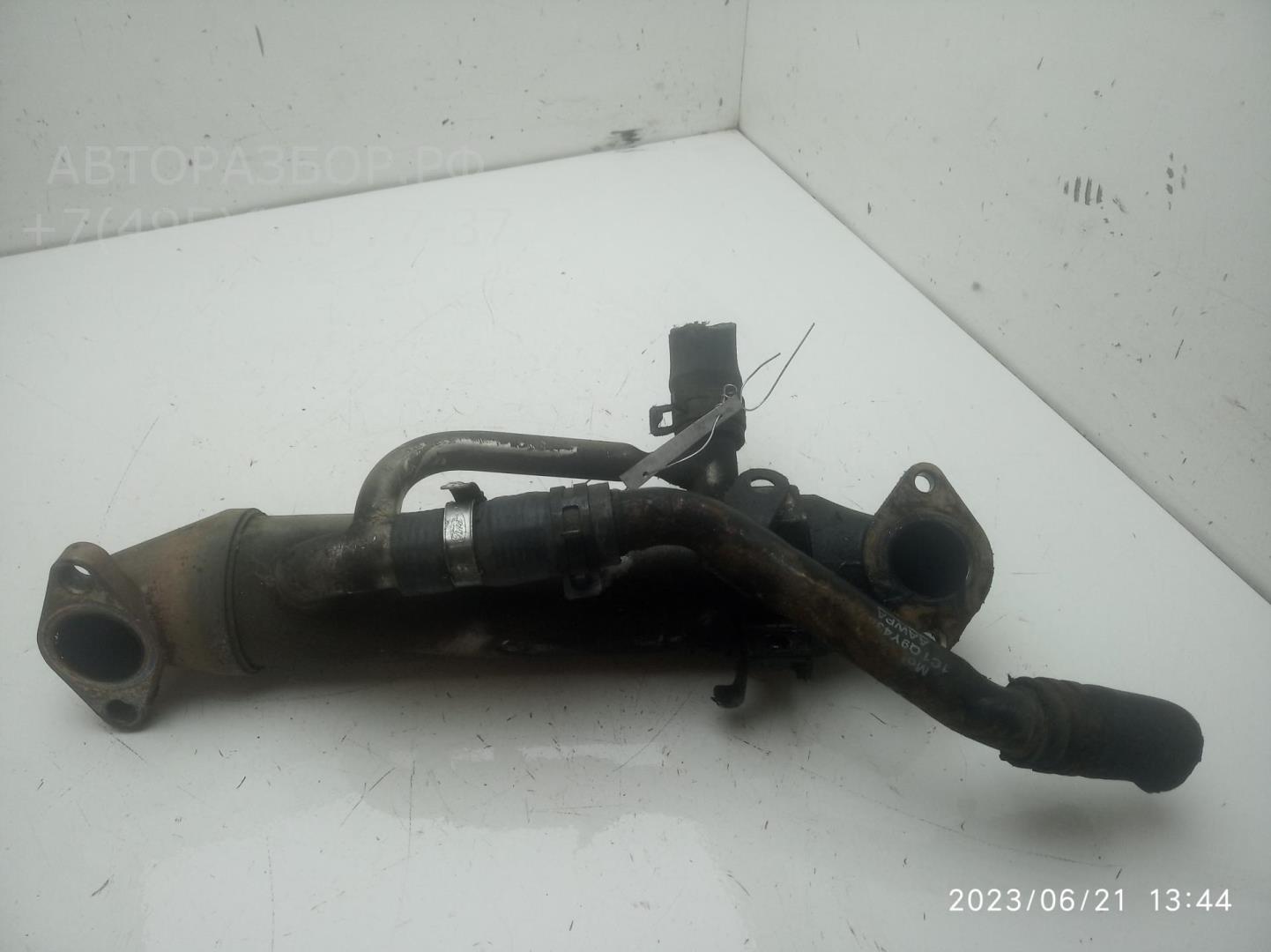 Тройник вентиляции картерных газов