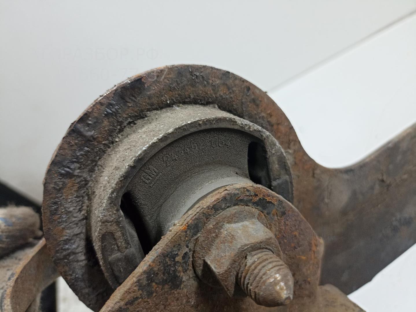 Рычаг задний левый